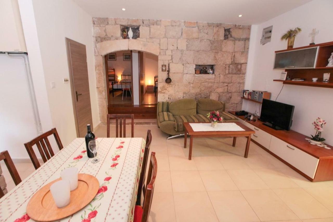 Villa Robinson Nino à Bogomolje Extérieur photo